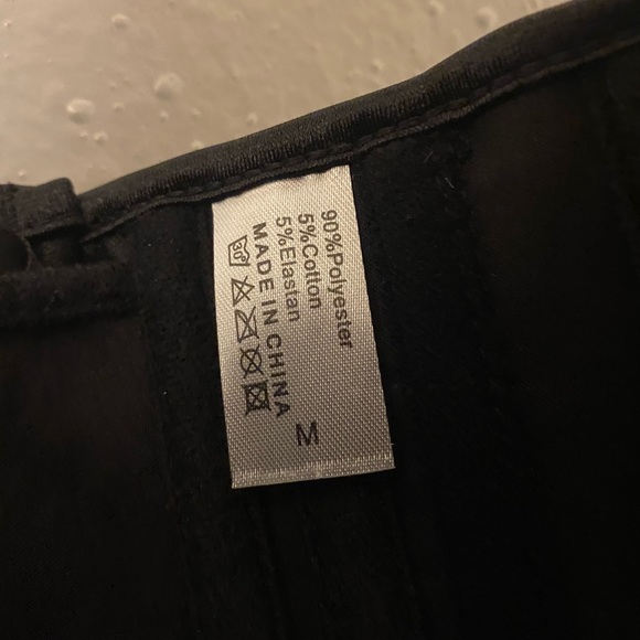 Underbust corset, Steel Boned - Picture 4 of 4